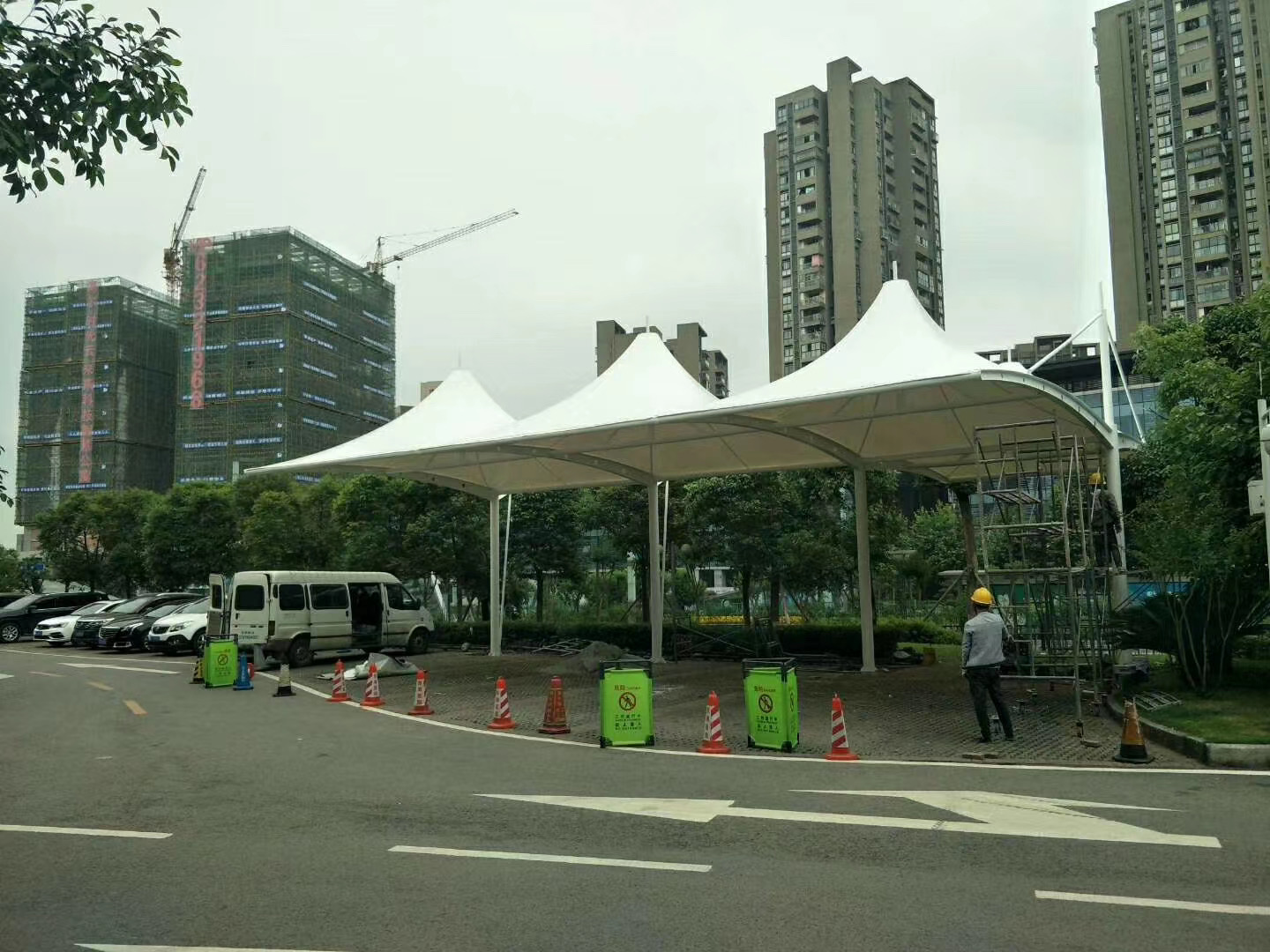 异形停车棚批发